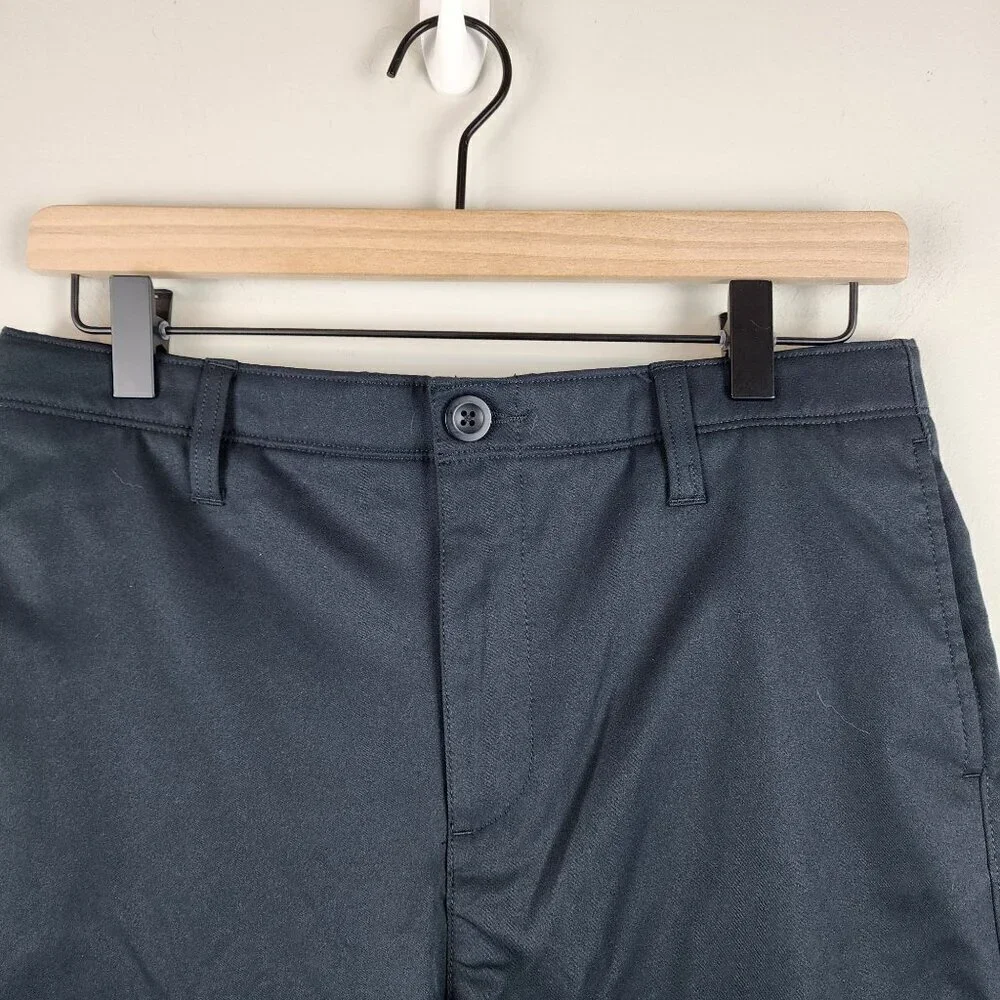 Under Armour sz 18 teen boy black performance shorts